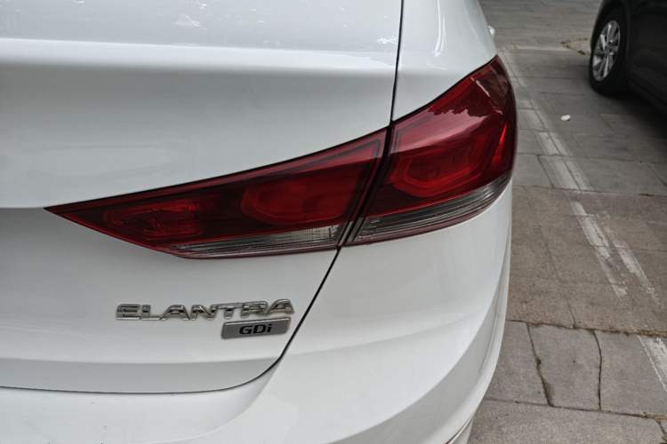 Used Hyundai Elantra (6th Generation / Lingdong) 2016 1.6L Automatic ZhiXuan – Elite Version Right Rear Taillight