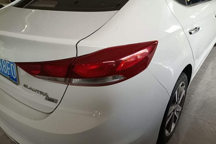 Used Hyundai Elantra (6th Generation / Lingdong) 2016 1.6L Automatic ZhiXuan – Elite Version Right Rear Taillight