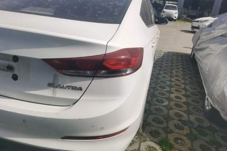 Used Hyundai Elantra (6th Generation / Lingdong) 2016 1.6L Manual ZhiXuan · Dynamic Model Right Rear Taillight