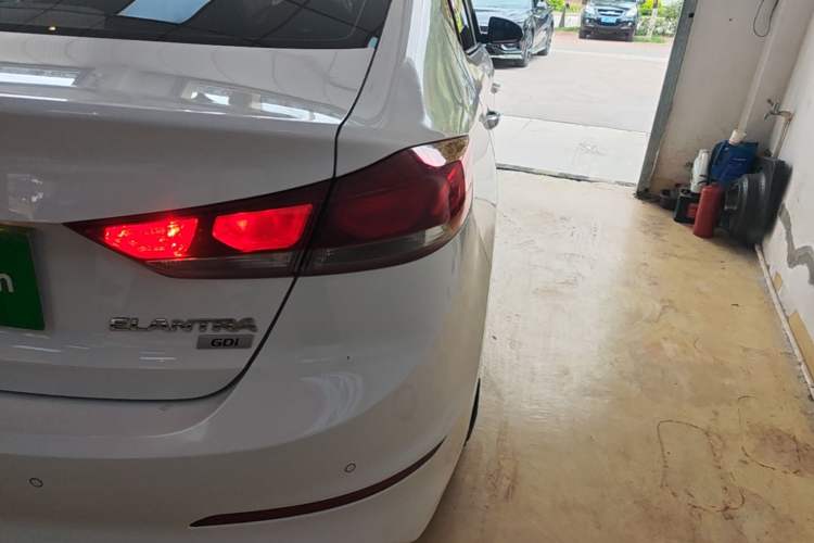 Used Hyundai Elantra (6th Generation / Lingdong) 2016 1.6L Automatic ZhiXuan – Elite Version Right Rear Taillight
