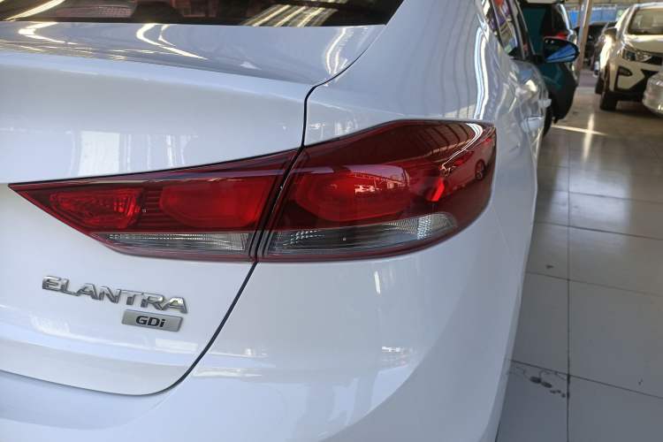 Used Hyundai Elantra (6th Generation / Lingdong) 2016 1.6L Automatic ZhiXuan – Elite Version Right Rear Taillight