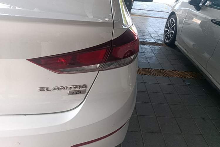 Used Hyundai Elantra (6th Generation / Lingdong) 2016 1.6L Automatic ZhiXuan – Elite Version Right Rear Taillight