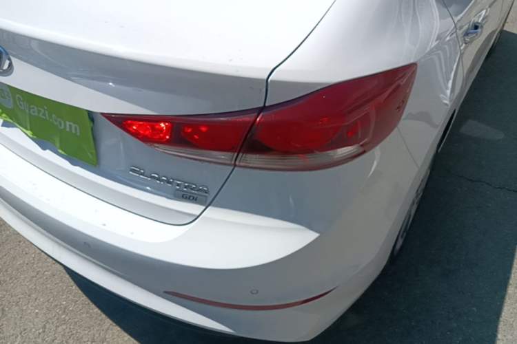 Used Hyundai Elantra (6th Generation / Lingdong) 2016 1.6L Automatic ZhiXuan – Elite Version Right Rear Taillight