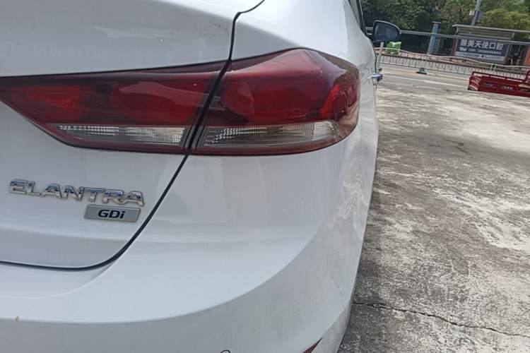Used Hyundai Elantra (6th Generation / Lingdong) 2016 1.6L Automatic ZhiXuan – Elite Version Right Rear Taillight