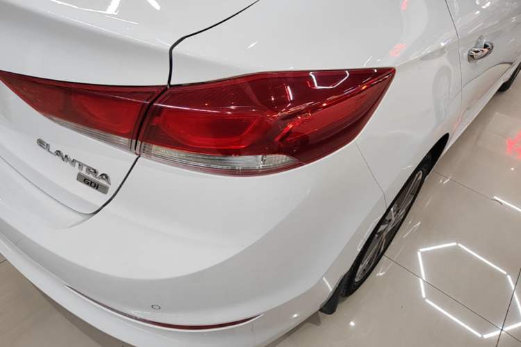 Used Hyundai Elantra (6th Generation / Lingdong) 2016 1.6L Automatic ZhiXuan – Elite Version Right Rear Taillight