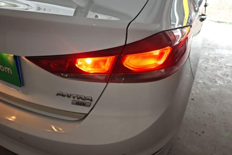 Used Hyundai Elantra (6th Generation / Lingdong) 2016 1.6L Automatic ZhiXuan – Elite Version Right Rear Taillight