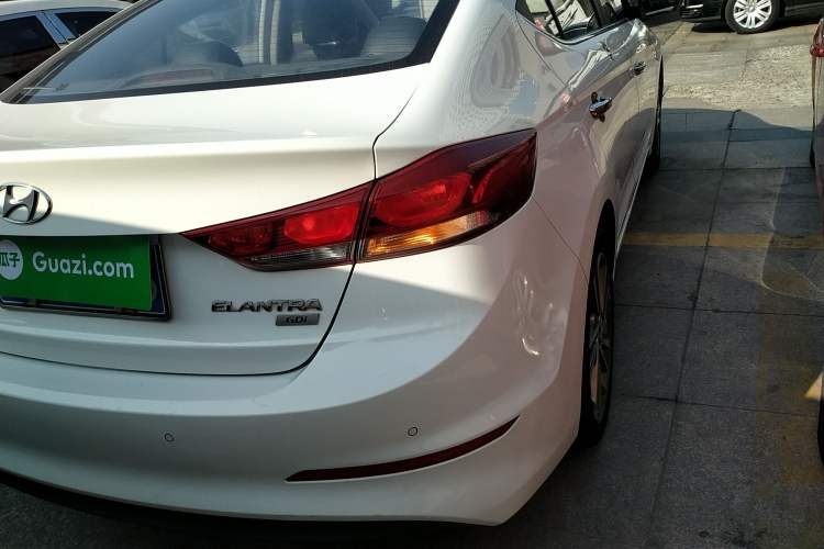 Used Hyundai Elantra (6th Generation / Lingdong) 2016 1.6L Automatic ZhiXuan – Elite Version Right Rear Taillight