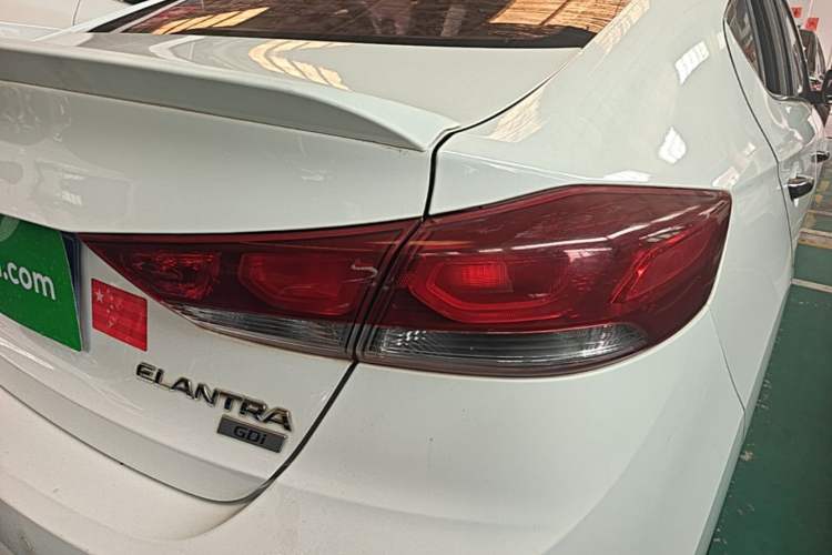 Used Hyundai Elantra (6th Generation / Lingdong) 2016 1.6L Automatic ZhiXuan – Elite Version Right Rear Taillight