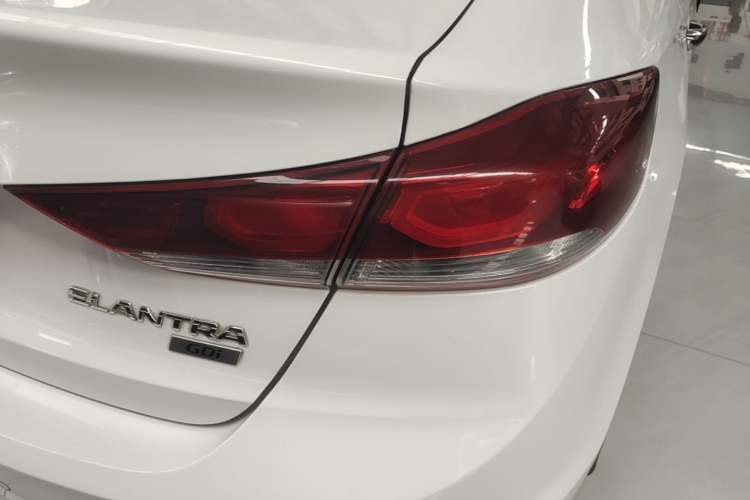 Used Hyundai Elantra (6th Generation / Lingdong) 2016 1.6L Automatic ZhiXuan – Elite Version Right Rear Taillight