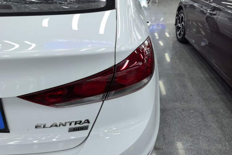 Used Hyundai Elantra (6th Generation / Lingdong) 2016 1.6L Automatic ZhiXuan – Elite Version Right Rear Taillight