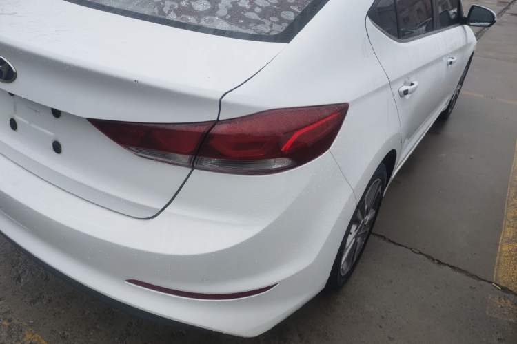 Used Hyundai Elantra (6th Generation / Lingdong) 2016 1.6L Automatic ZhiXuan – Elite Version Right Rear Taillight