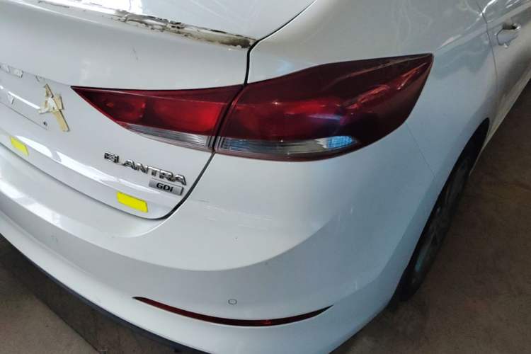 Used Hyundai Elantra (6th Generation / Lingdong) 2016 1.6L Automatic ZhiXuan – Elite Version Right Rear Taillight