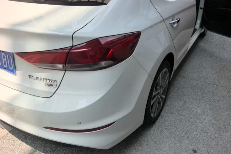Used Hyundai Elantra (6th Generation / Lingdong) 2016 1.6L Automatic ZhiXuan – Elite Version Right Rear Taillight