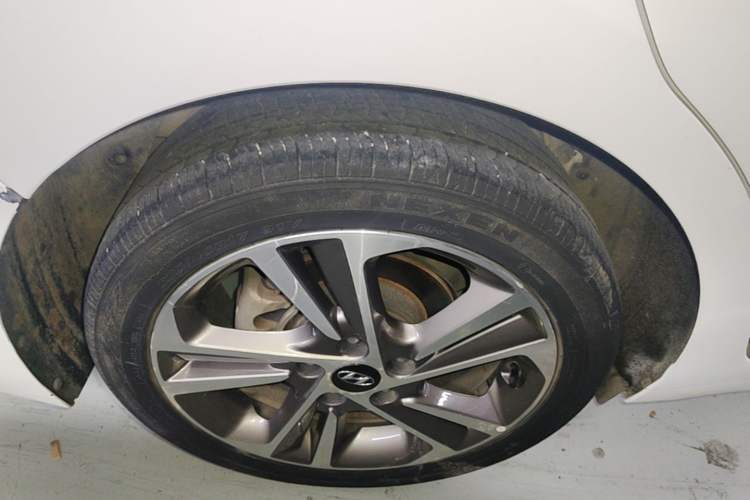 Used Hyundai Elantra (6th Generation / Lingdong) 2016 1.6L Automatic ZhiXuan – Elite Version Right Rear Wheel Hub