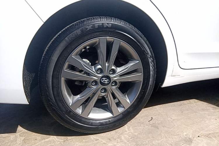 Used Hyundai Elantra (6th Generation / Lingdong) 2016 1.4T Dual-Clutch Xuan Dong · Dynamic Version Right Rear Wheel Hub