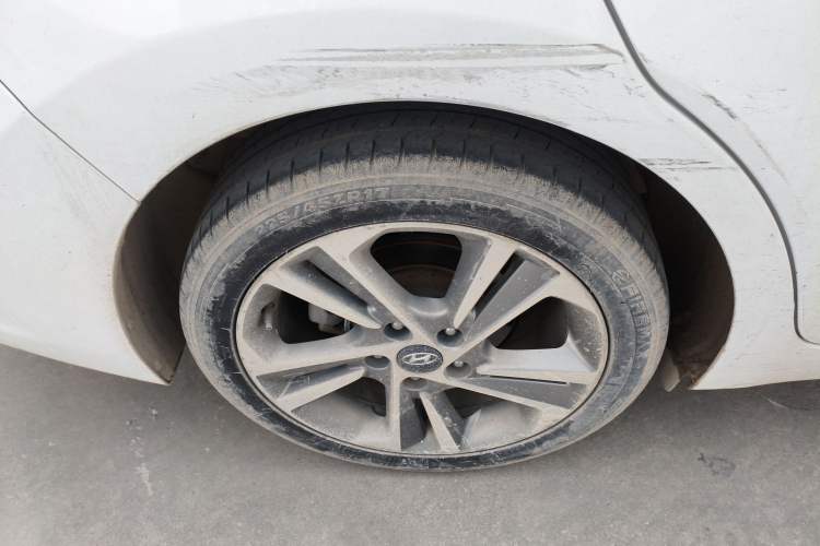 Used Hyundai Elantra (6th Generation / Lingdong) 2016 1.6L Automatic ZhiXuan – Elite Version Right Rear Wheel Hub