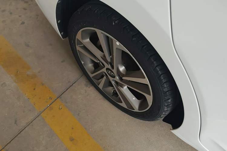 Used Hyundai Elantra (6th Generation / Lingdong) 2016 1.6L Automatic ZhiXuan – Elite Version Right Rear Wheel Hub
