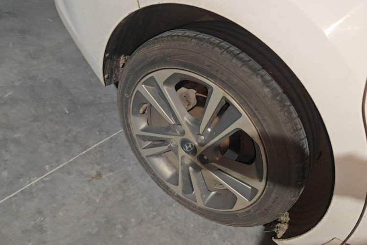 Used Hyundai Elantra (6th Generation / Lingdong) 2016 1.6L Automatic ZhiXuan – Elite Version Right Rear Wheel Hub