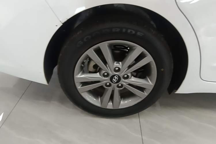 Used Hyundai Elantra (6th Generation / Lingdong) 2016 1.4T Dual-Clutch Xuan Dong · Dynamic Version Right Rear Wheel Hub