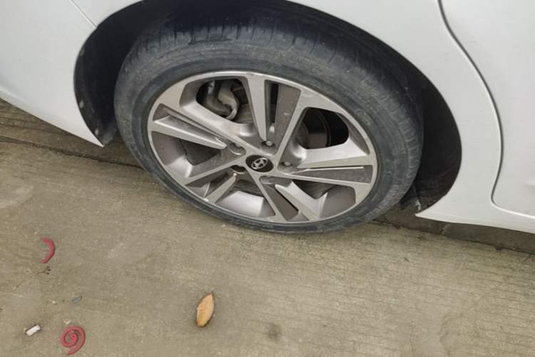 Used Hyundai Elantra (6th Generation / Lingdong) 2016 1.6L Automatic ZhiXuan – Elite Version Right Rear Wheel Hub