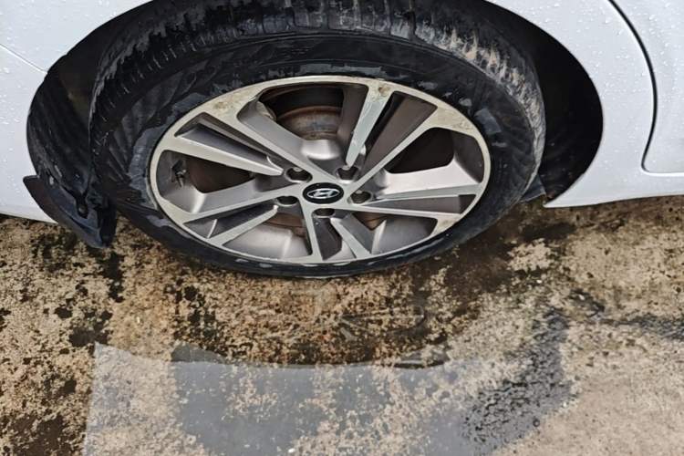 Used Hyundai Elantra (6th Generation / Lingdong) 2016 1.6L Automatic ZhiXuan – Elite Version Right Rear Wheel Hub