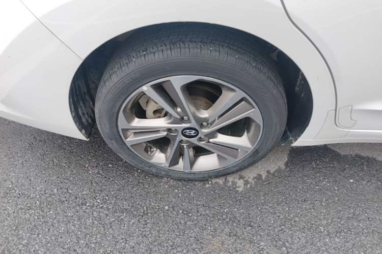 Used Hyundai Elantra (6th Generation / Lingdong) 2016 1.6L Automatic ZhiXuan – Elite Version Right Rear Wheel Hub