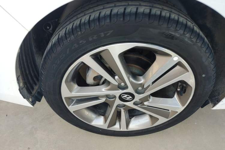 Used Hyundai Elantra (6th Generation / Lingdong) 2016 1.6L Automatic ZhiXuan – Elite Version Right Rear Wheel Hub
