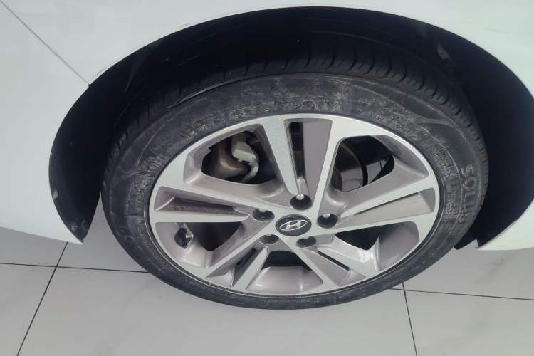 Used Hyundai Elantra (6th Generation / Lingdong) 2016 1.6L Automatic ZhiXuan – Elite Version Right Rear Wheel Hub