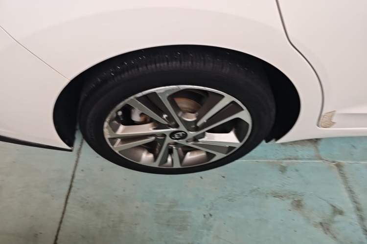 Used Hyundai Elantra (6th Generation / Lingdong) 2016 1.6L Automatic ZhiXuan – Elite Version Right Rear Wheel Hub