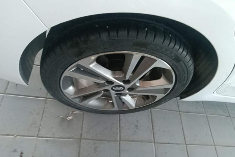Used Hyundai Elantra (6th Generation / Lingdong) 2016 1.6L Automatic ZhiXuan – Elite Version Right Rear Wheel Hub