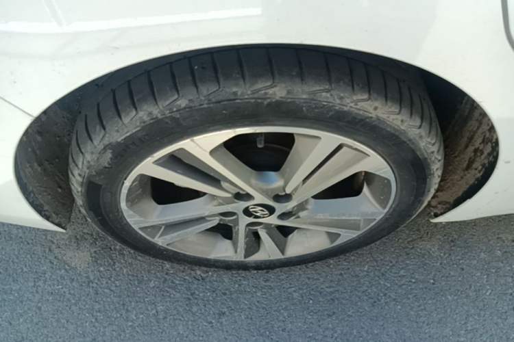 Used Hyundai Elantra (6th Generation / Lingdong) 2016 1.6L Automatic ZhiXuan – Elite Version Right Rear Wheel Hub