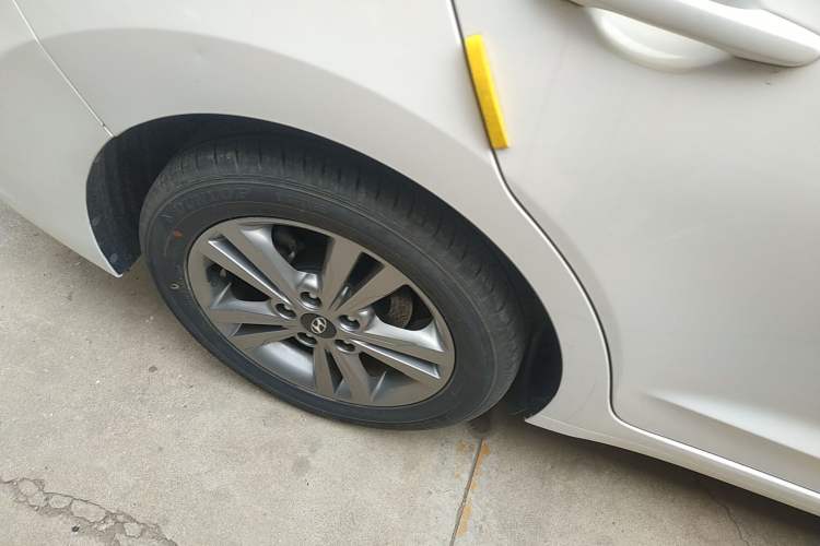 Used Hyundai Elantra (6th Generation / Lingdong) 2016 1.4T Dual-Clutch Xuan Dong · Dynamic Version Right Rear Wheel Hub