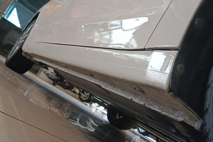Used Hyundai Elantra (6th Generation / Lingdong) 2016 1.6L Automatic ZhiXuan – Elite Version Right Side Sill