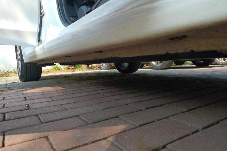 Used Hyundai Elantra (6th Generation / Lingdong) 2016 1.6L Automatic ZhiXuan – Elite Version Right Side Sill