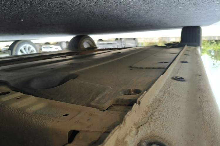 Used Hyundai Elantra (6th Generation / Lingdong) 2016 1.6L Automatic ZhiXuan – Elite Version Right Side Sill