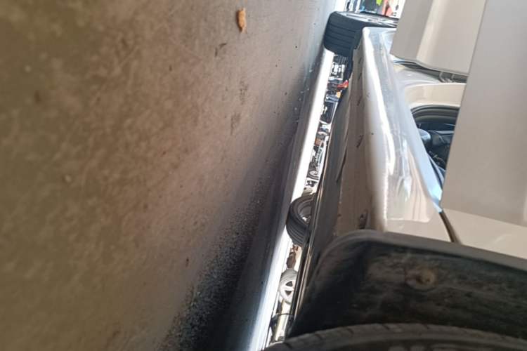 Used Hyundai Elantra (6th Generation / Lingdong) 2016 1.6L Automatic ZhiXuan – Elite Version Right Side Sill