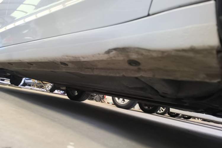 Used Hyundai Elantra (6th Generation / Lingdong) 2016 1.6L Automatic ZhiXuan – Elite Version Right Side Sill