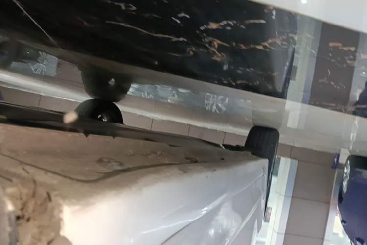 Used Hyundai Elantra (6th Generation / Lingdong) 2016 1.6L Automatic ZhiXuan – Elite Version Right Side Sill