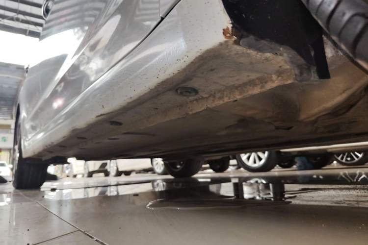 Used Hyundai Elantra (6th Generation / Lingdong) 2016 1.6L Automatic ZhiXuan – Elite Version Right Side Sill
