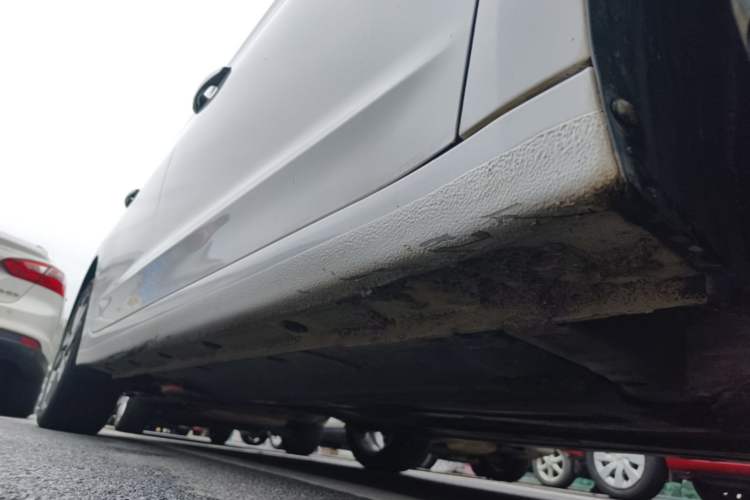 Used Hyundai Elantra (6th Generation / Lingdong) 2016 1.6L Automatic ZhiXuan – Elite Version Right Side Sill