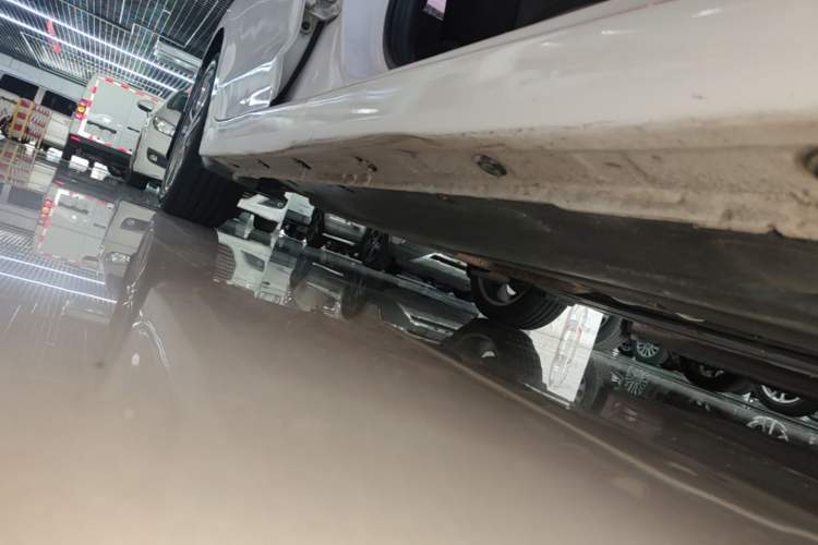 Used Hyundai Elantra (6th Generation / Lingdong) 2016 1.6L Automatic ZhiXuan – Elite Version Right Side Sill