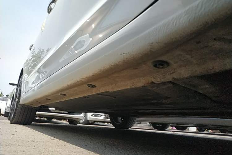 Used Hyundai Elantra (6th Generation / Lingdong) 2016 1.6L Automatic ZhiXuan – Elite Version Right Side Sill