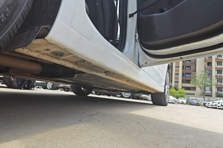 Used Hyundai Elantra (6th Generation / Lingdong) 2016 1.6L Automatic ZhiXuan – Elite Version Right Side Sill