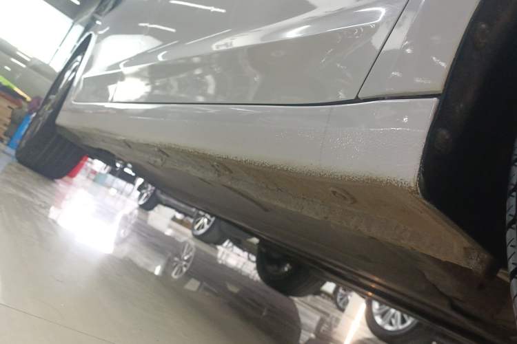 Used Hyundai Elantra (6th Generation / Lingdong) 2016 1.6L Automatic ZhiXuan – Elite Version Right Side Sill