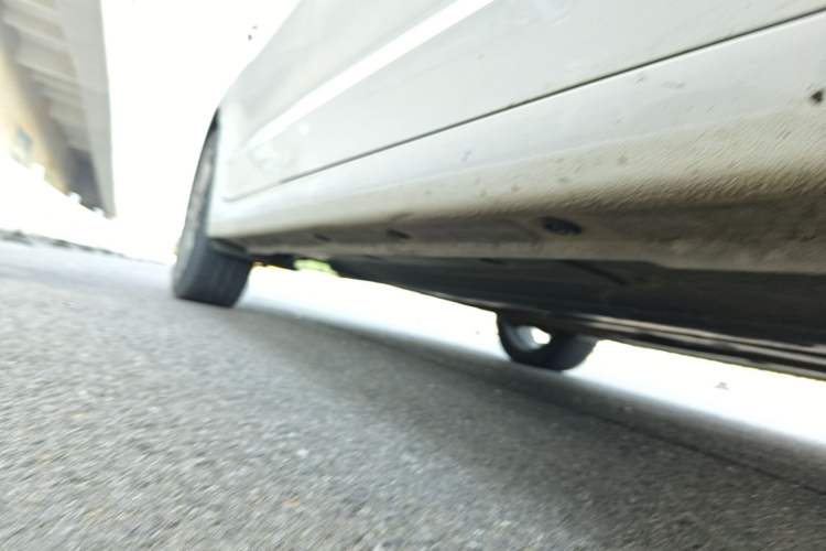 Used Hyundai Elantra (6th Generation / Lingdong) 2016 1.6L Automatic ZhiXuan – Elite Version Right Side Sill