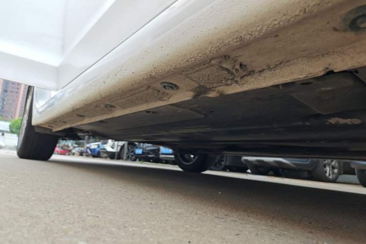 Used Hyundai Elantra (6th Generation / Lingdong) 2016 1.6L Automatic ZhiXuan – Elite Version Right Side Sill
