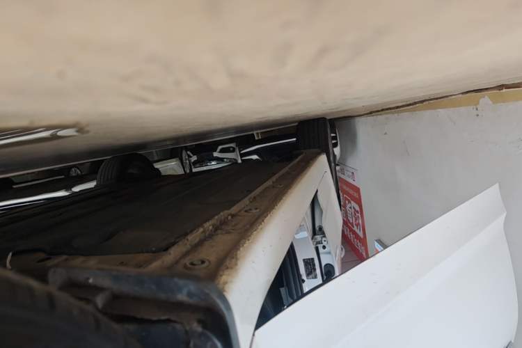 Used Hyundai Elantra (6th Generation / Lingdong) 2016 1.6L Automatic ZhiXuan – Elite Version Right Side Sill