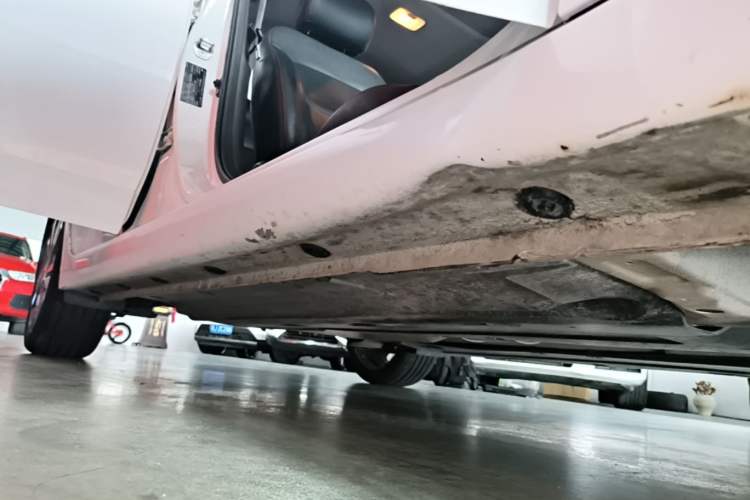 Used Hyundai Elantra (6th Generation / Lingdong) 2016 1.6L Automatic ZhiXuan – Elite Version Right Side Sill