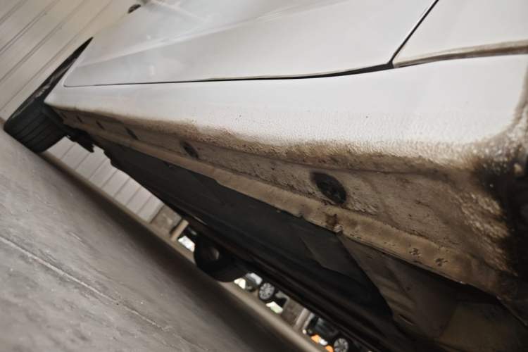 Used Hyundai Elantra (6th Generation / Lingdong) 2016 1.6L Automatic ZhiXuan – Elite Version Right Side Sill