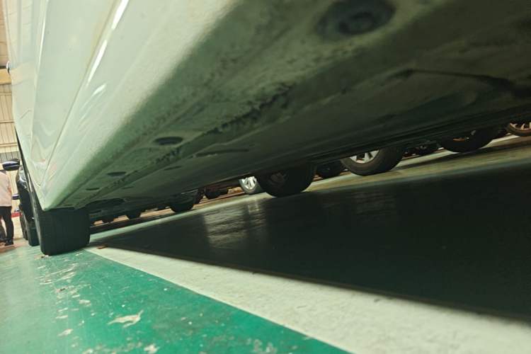Used Hyundai Elantra (6th Generation / Lingdong) 2016 1.6L Automatic ZhiXuan – Elite Version Right Side Sill